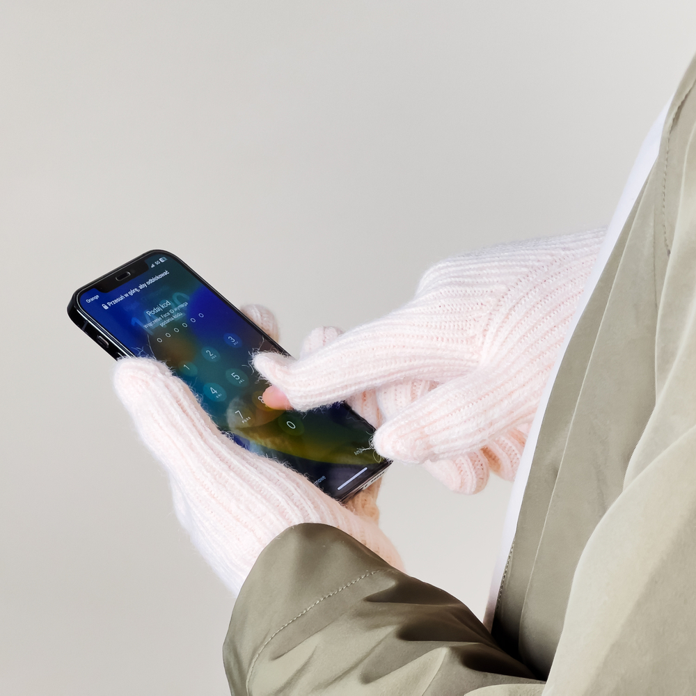 Pintos telefono pirštinės su išpjovomis pirštams - rožinės