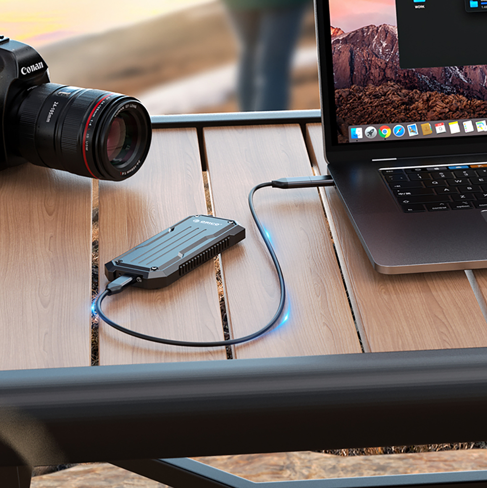 Orico OXS2C3-G2 M.2 NVMe/SATA SSD USB-C 3.2 Taktinis Sustiprintas Diskų Dėklas - Pilkas